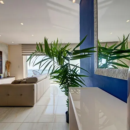 Mediterranean Luxury With Sea Views & Jacuzzi By 360 Estates Apartman