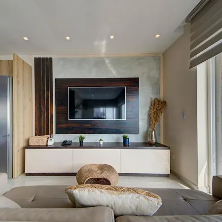 Mediterranean Luxury With Sea Views & Jacuzzi By 360 Estates *