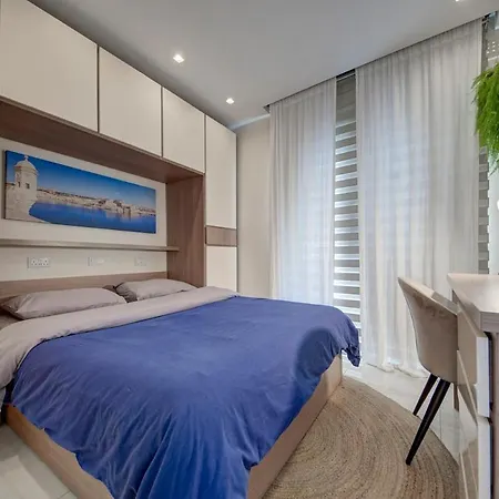 Mediterranean Luxury With Sea Views & Jacuzzi By 360 Estates Xghajra