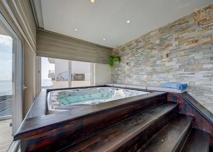 Mediterranean Luxury With Sea Views & Jacuzzi By 360 Estates *