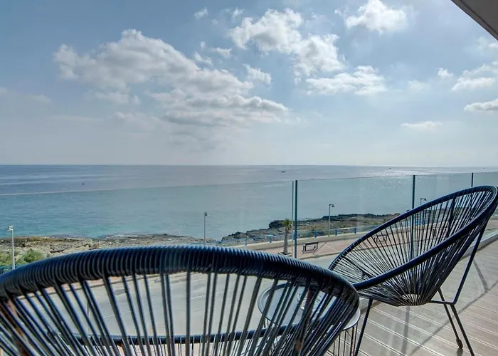 Mediterranean Luxury With Sea Views & Jacuzzi By 360 Estates Xghajra