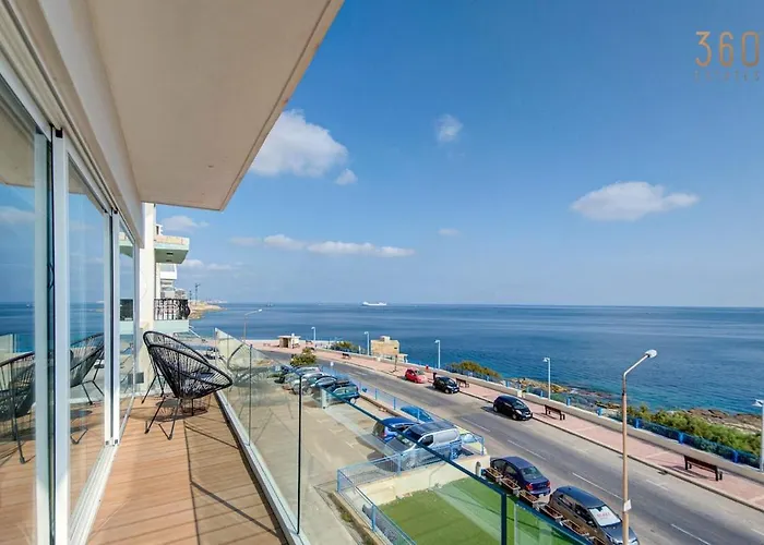 Mediterranean Luxury With Sea Views & Jacuzzi By 360 Estates Xghajra