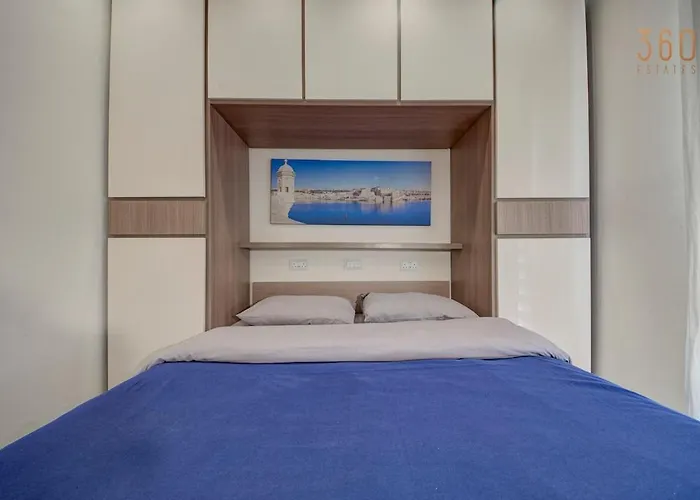 Mediterranean Luxury With Sea Views & Jacuzzi By 360 Estates *