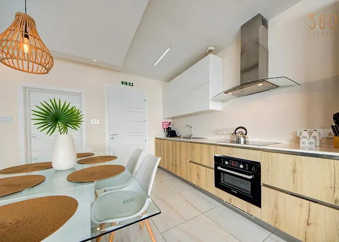 Mediterranean Luxury With Sea Views & Jacuzzi By 360 Estates Appartement