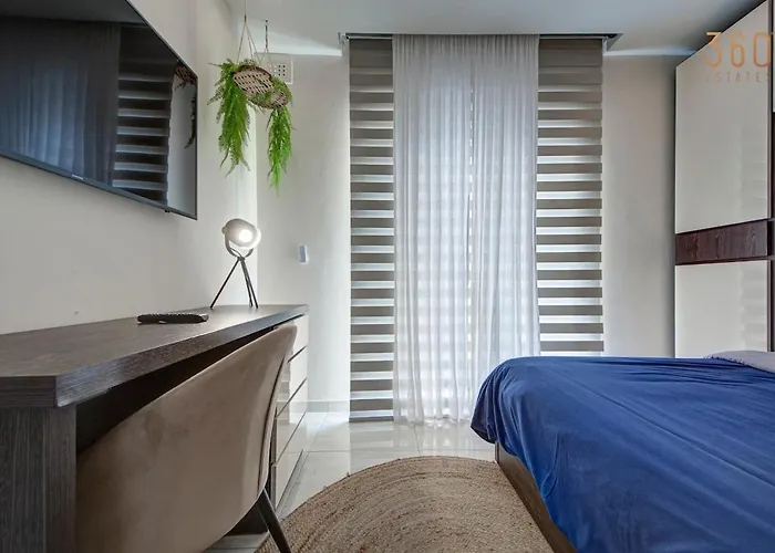 Mediterranean Luxury With Sea Views & Jacuzzi By 360 Estates Appartement Xghajra