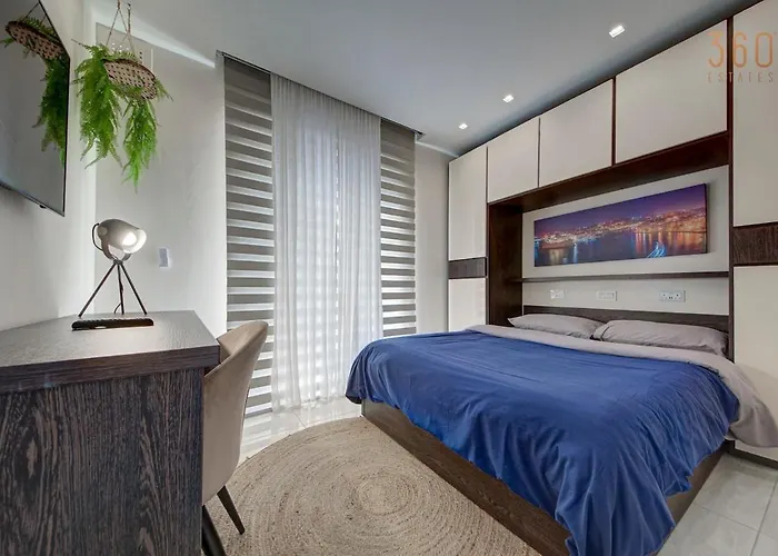 Mediterranean Luxury With Sea Views & Jacuzzi By 360 Estates Appartement Xghajra